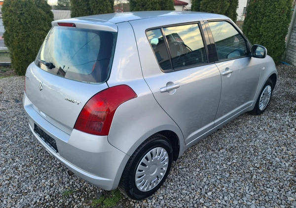 Suzuki Swift cena 15500 przebieg: 198600, rok produkcji 2007 z Szczecin małe 211